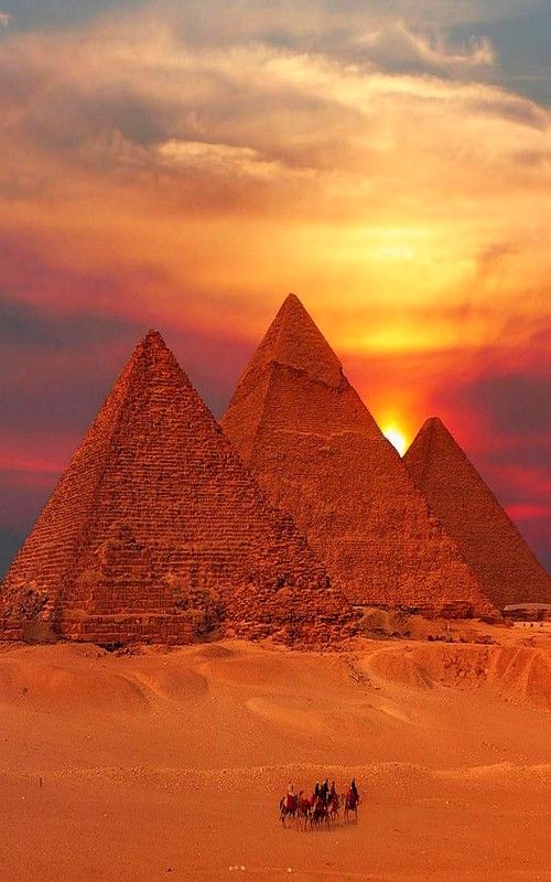 Safari N Smiles: Egypt pyramids.
